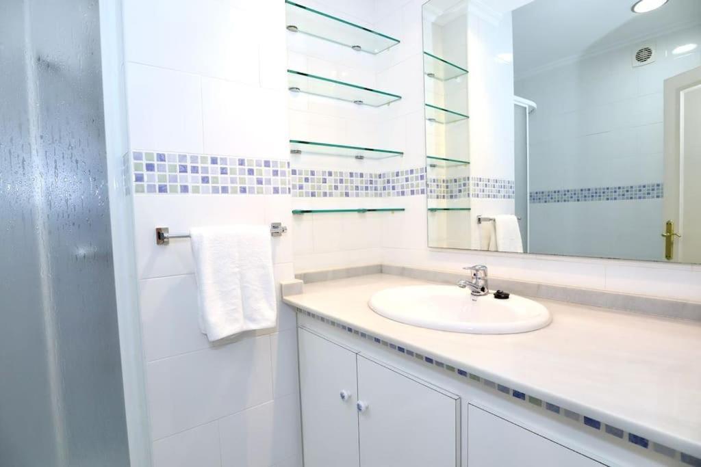 Notel Club - Precioso Apartamento ซานตานเดร์ ภายนอก รูปภาพ